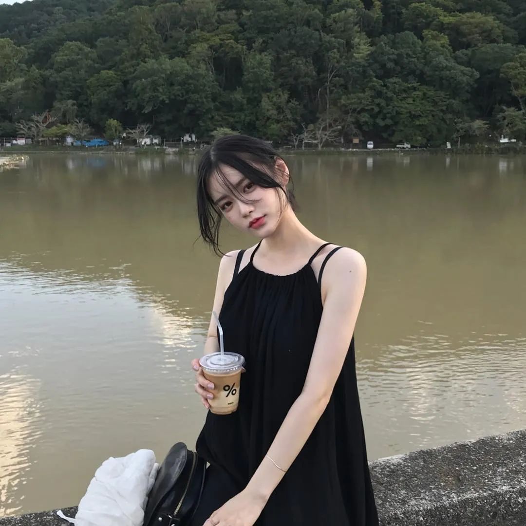 韩国美女网红lxoxoee，小家碧玉的感觉 Facebook-第12张