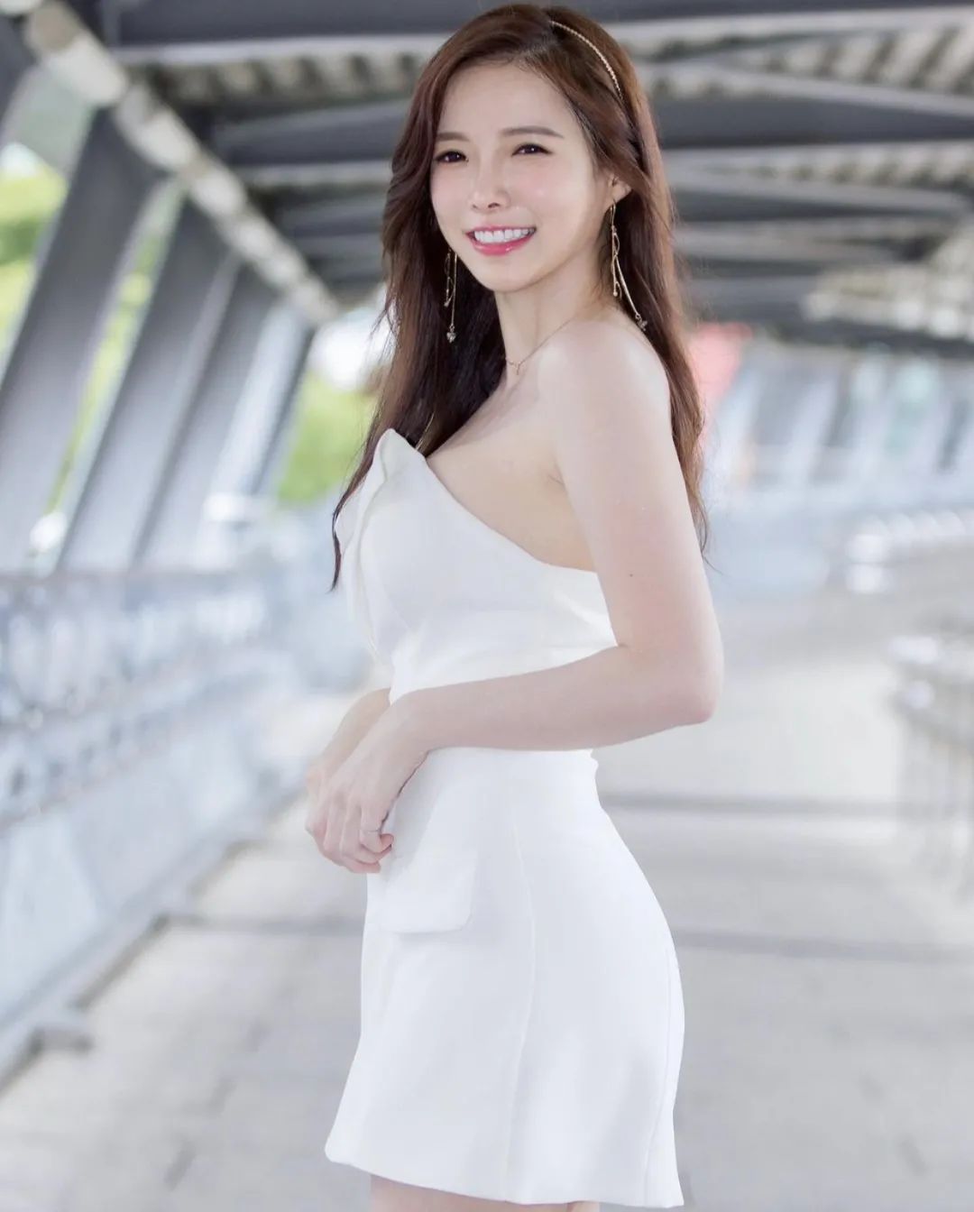 新加坡95后E杯女DJ蓝星蕾（Amber Na）健身照被追捧 Facebook-第3张