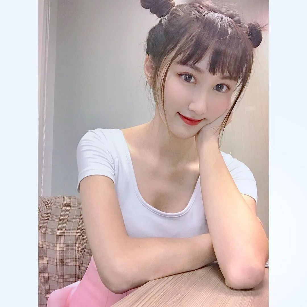 INS:口罩美女Tiffany 语庭大眼+雪白肌狂吸千赞！ Facebook-第14张