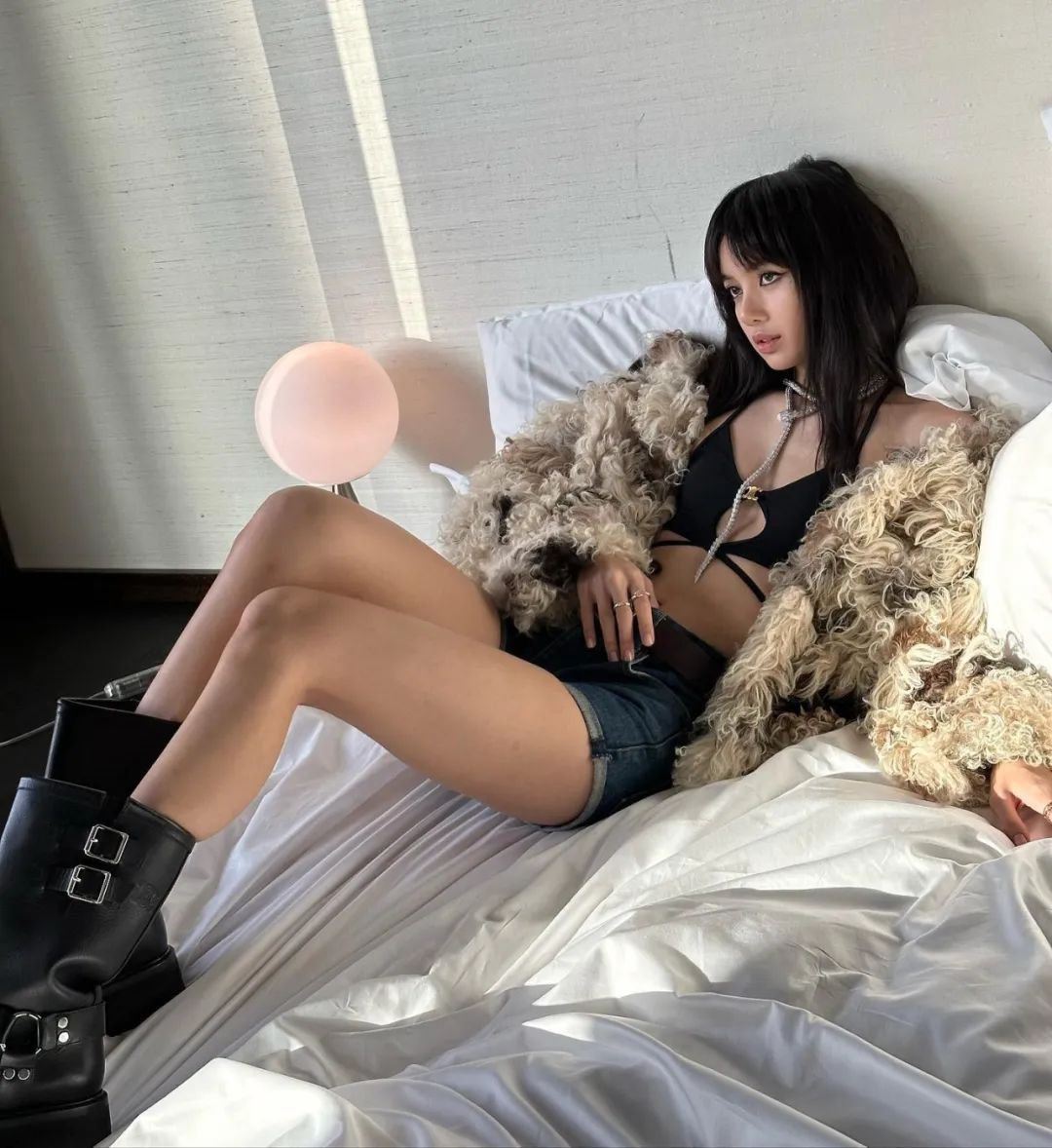 Lisa的Instagram粉丝破8800万，亚洲第三 | 更新LISA图集 Facebook-第1张