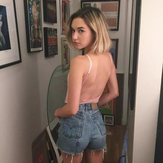 95后美国网红，Sarah Snyder Facebook-第6张