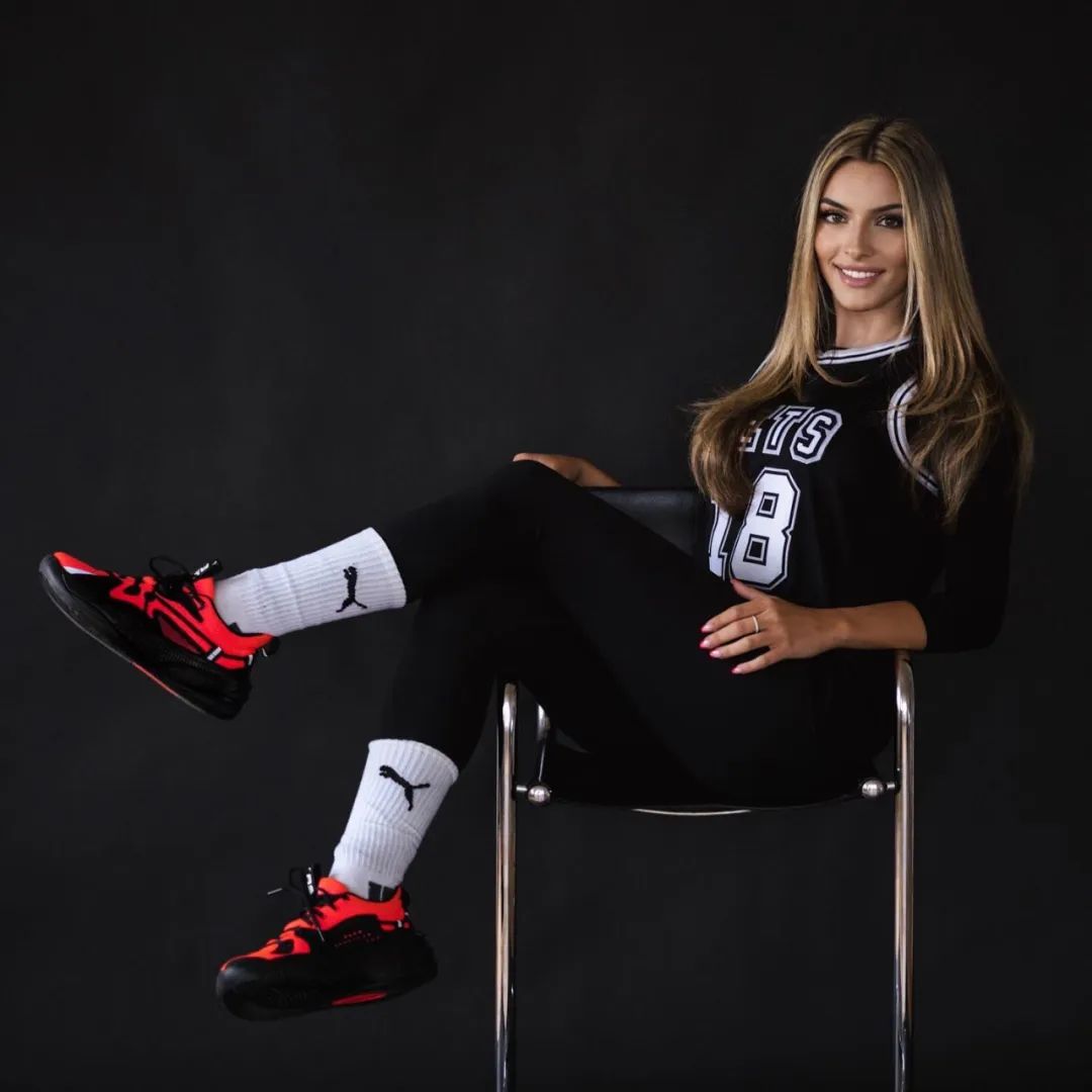 NBA美女记者 Emily Austin，美貌神似金卡戴珊，还是以色列驻联合国代表 Facebook-第11张