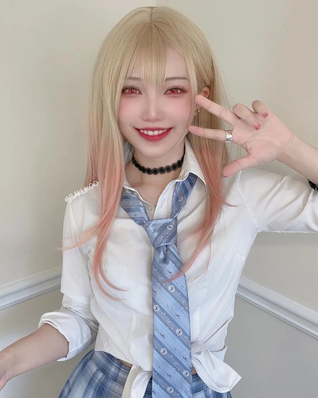 网红 | 知名Cosplayer犬神洛洛子图集,电锯人cos非常不错 Facebook-第1张