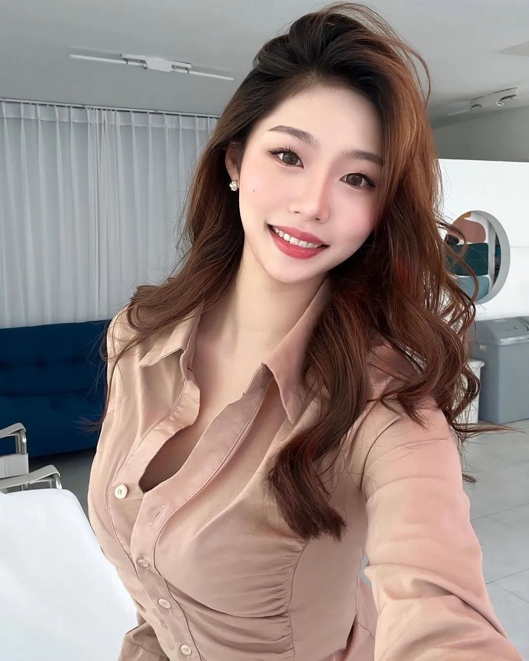 INS美女 |  韩国网红amy，性感身材配港风美女的妆容 Facebook-第7张