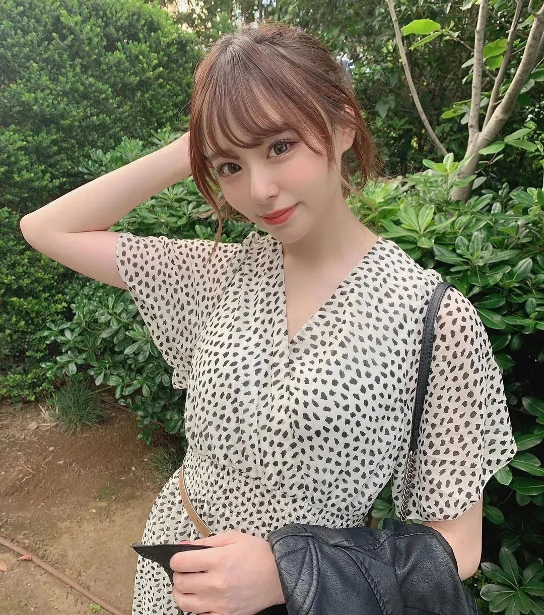 日本网红佐藤丽奈，25岁至今单身未婚的她，让人心动的甜美系女神 小红书网红-第2张