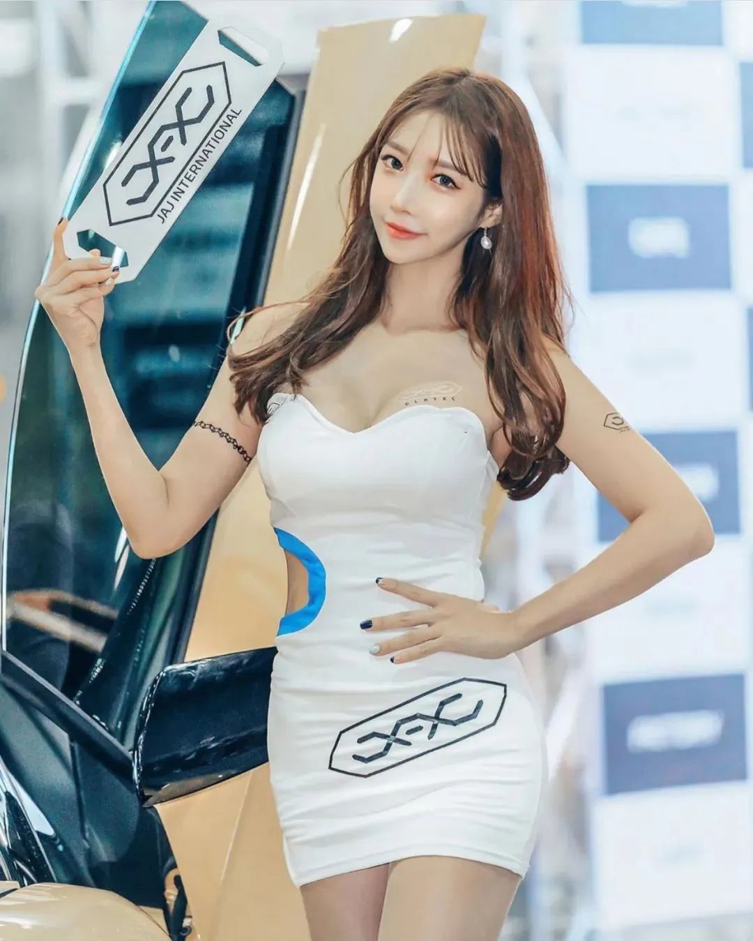 韩国网红 | 柳多绵，带你见识韩国顶级车模是什么水平 Facebook-第1张