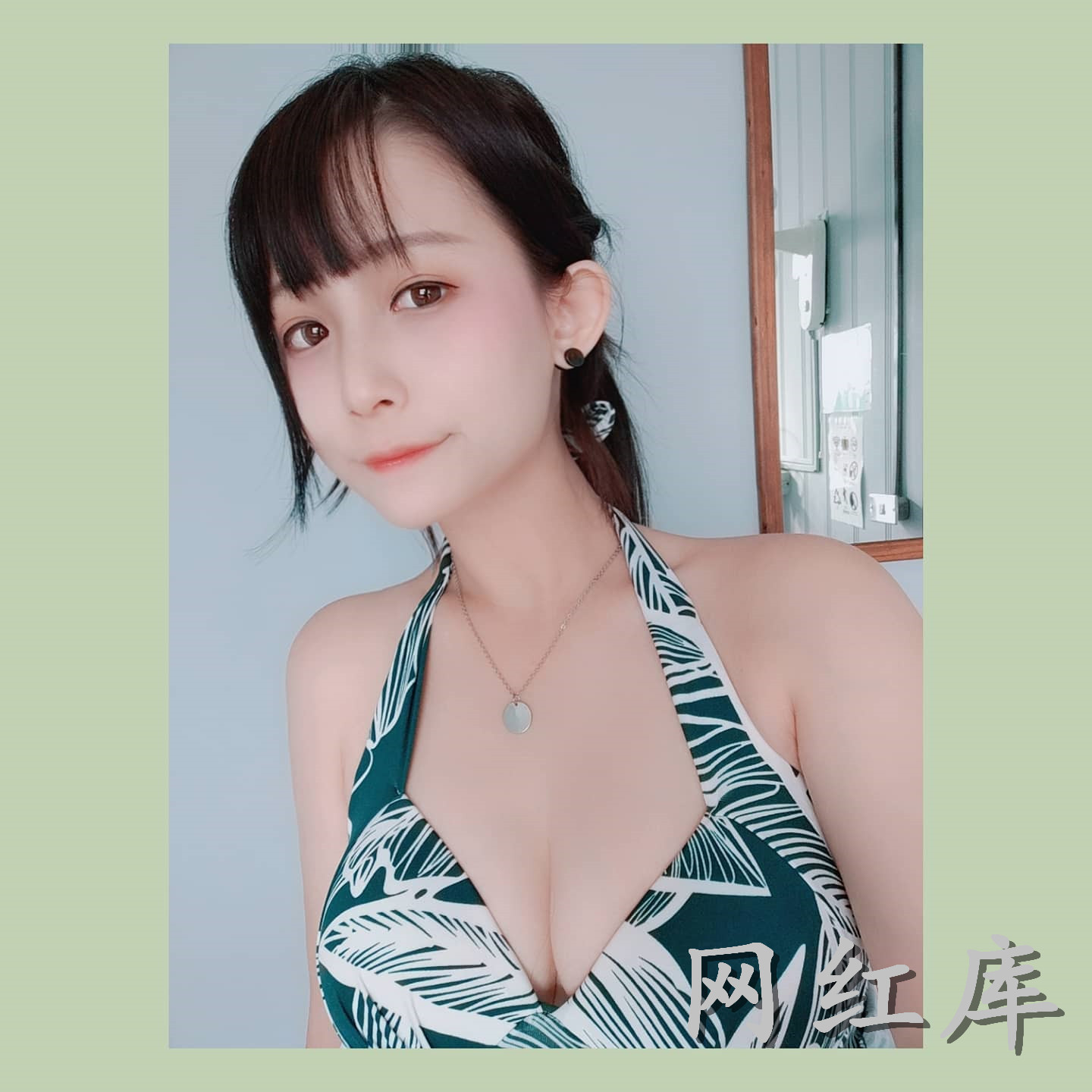 长腿美乳妹张璃火辣身材太挑逗啦！高颜值外型让人好迷恋啊