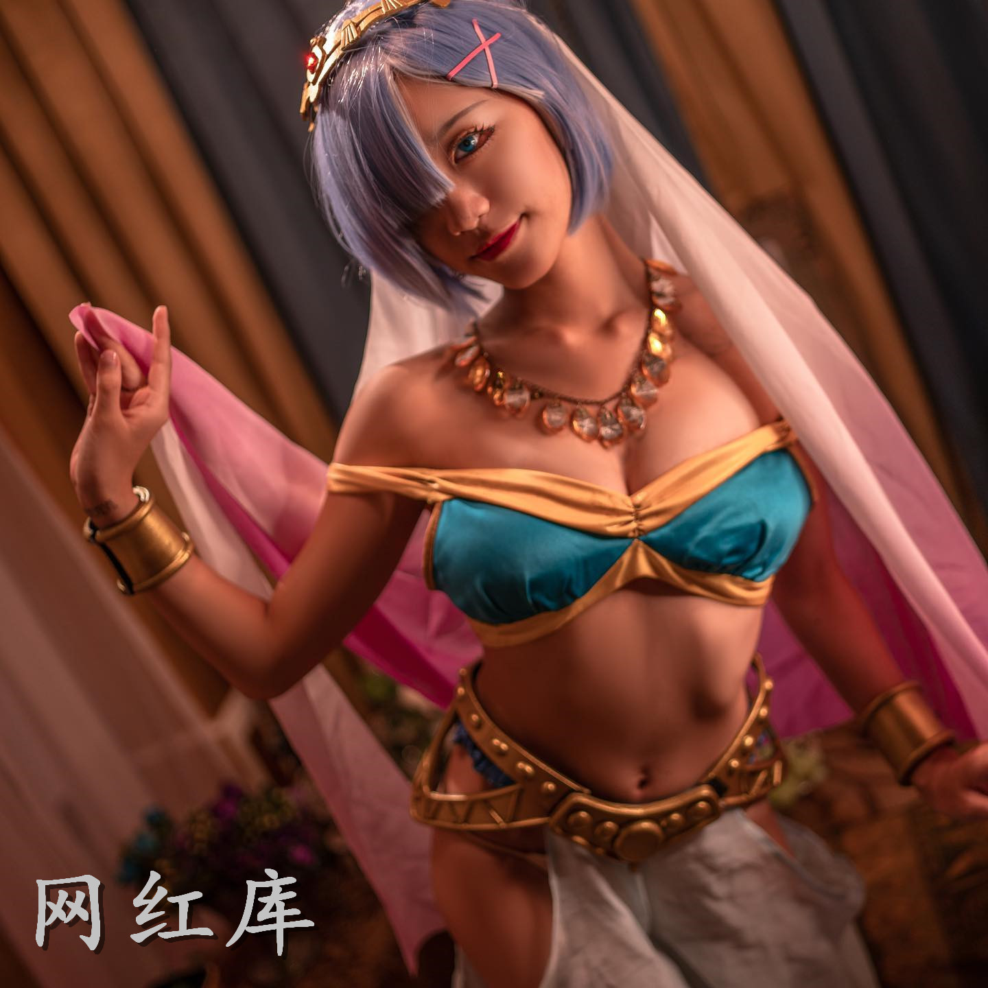 极品cosplayer萌漾美乳太犯规！胸下曲线毕露画面波涛汹涌